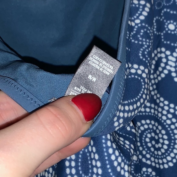 One piece bathing suit - Picture 2 of 3